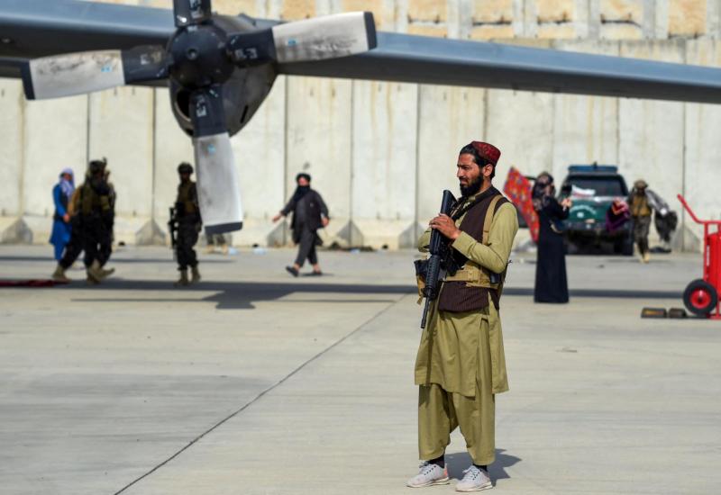 Kabulska zračna luka otvara se prihvat pomoći, krenuli prvi domaći letovi
